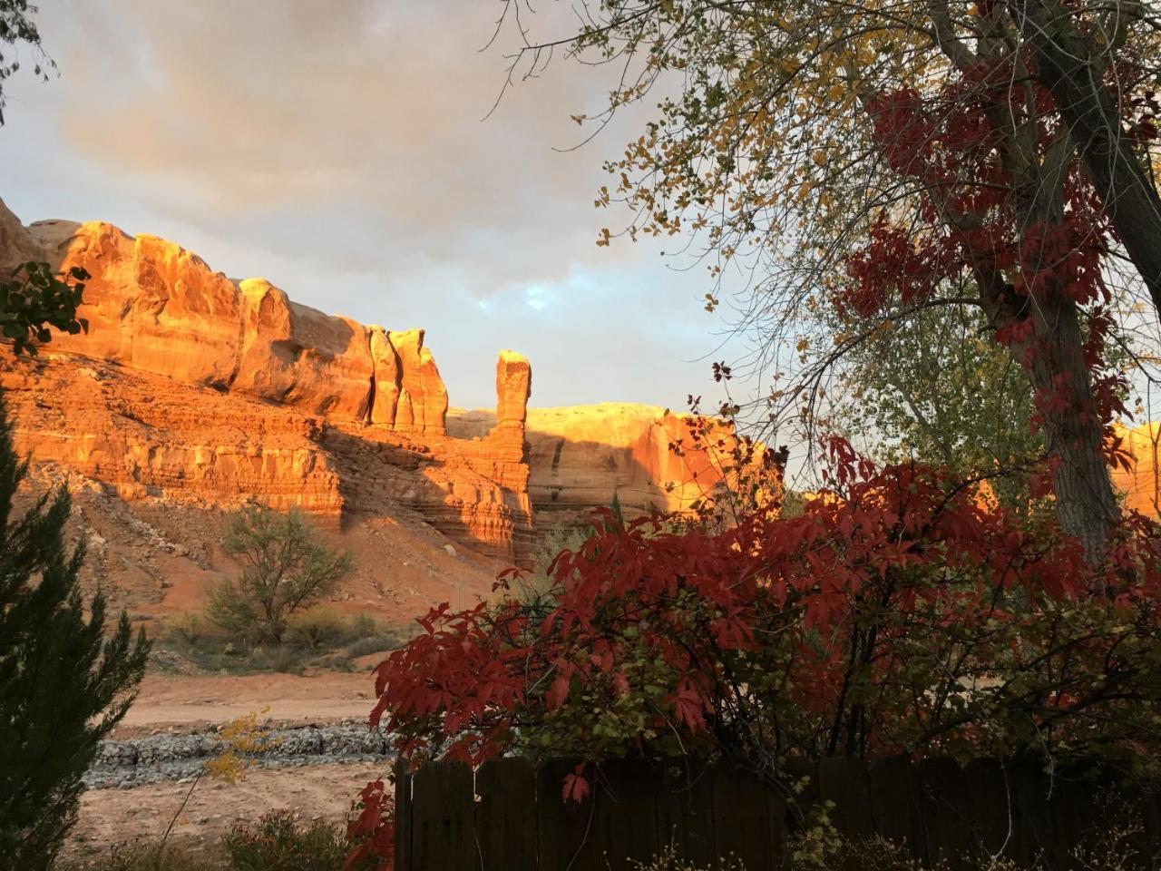 Canyon Wren Bed And Breakfast Bluff Bagian luar foto